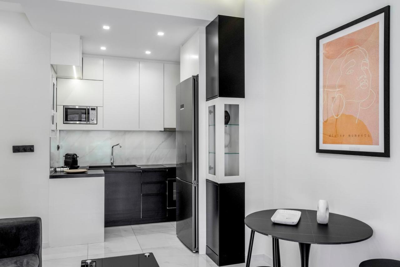 Central 2Br Apartment In The Heart Of Athen Exterior foto