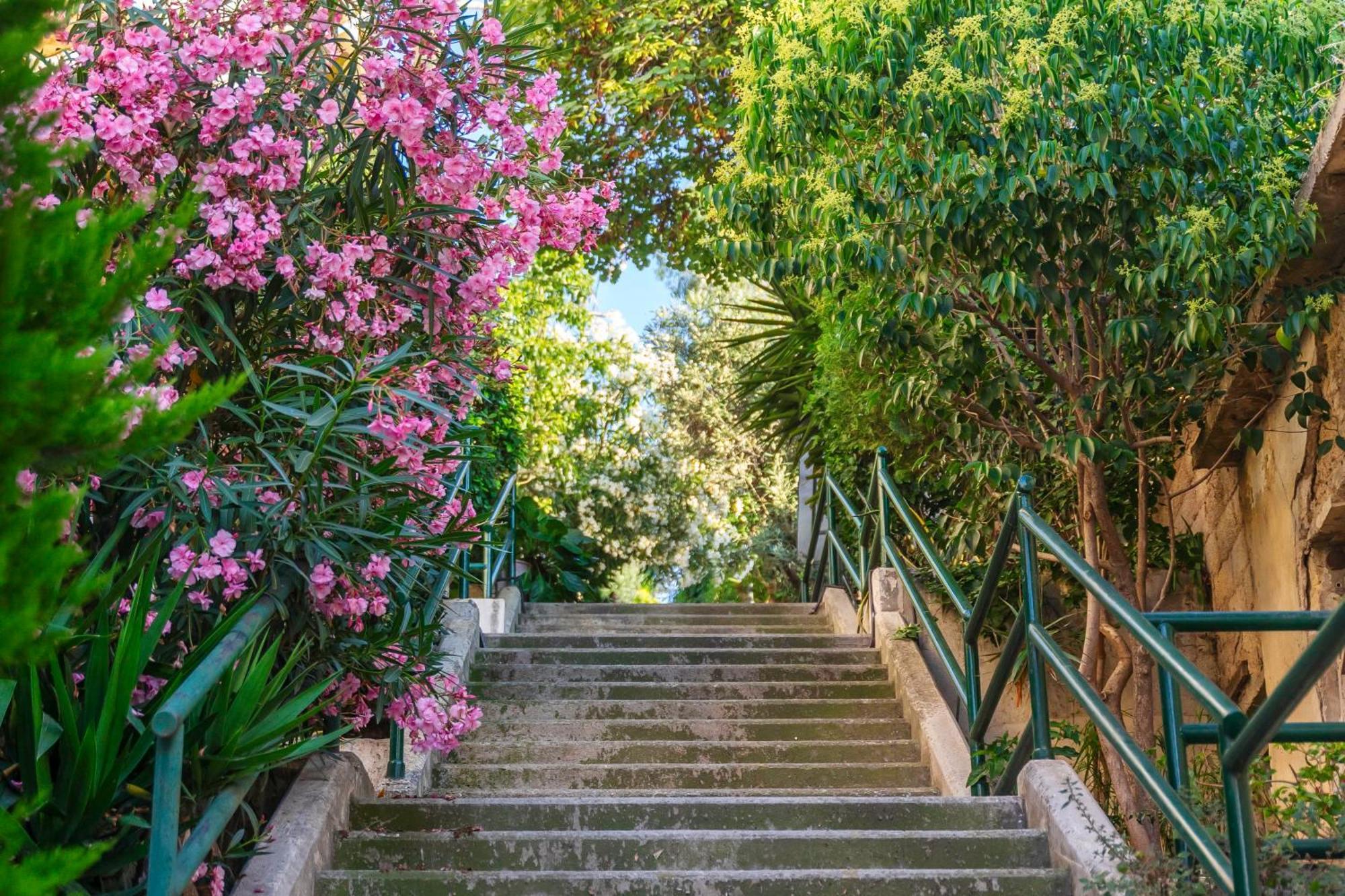 Central 2Br Apartment In The Heart Of Athen Exterior foto